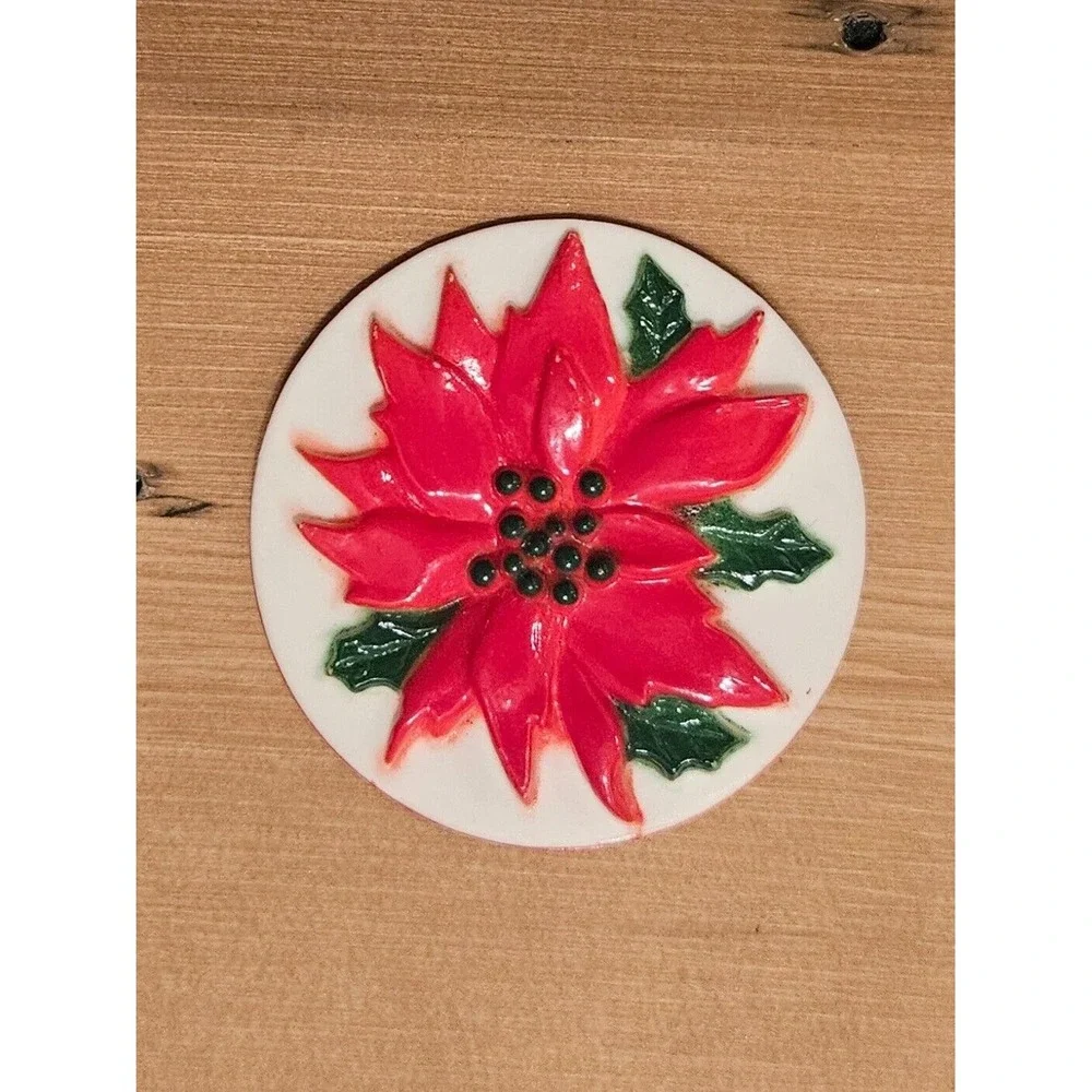 Poinsettia Flower Pin  Christmas‎ Holiday Red Green